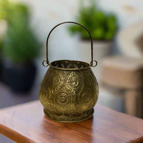 Metal Candle Holder